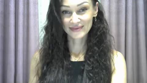 Snapshot of galaxy_33 chatting on 09.25.25 galaxy_33 online show from 09.25.25