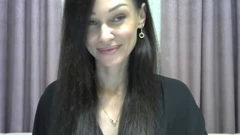 Snapshot of galaxy_33 chatting on 09.29.25 galaxy_33 online show from 09.29.25