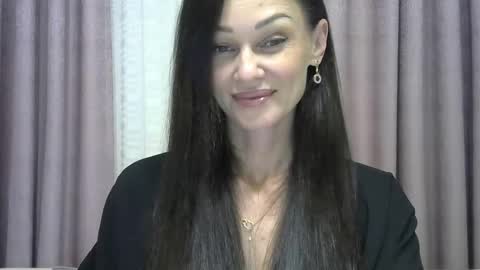 Snapshot of galaxy_33 chatting on 09.30.25 galaxy_33 online show from 09.30.25