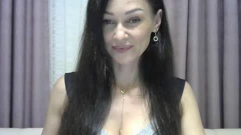 Snapshot of galaxy_33 chatting on 10.09.25 galaxy_33 online show from 10.09.25