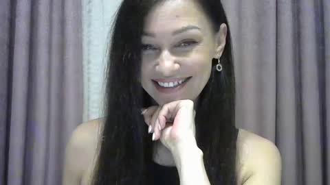 Snapshot of galaxy_33 chatting on 10.11.25 galaxy_33 online show from 10.11.25