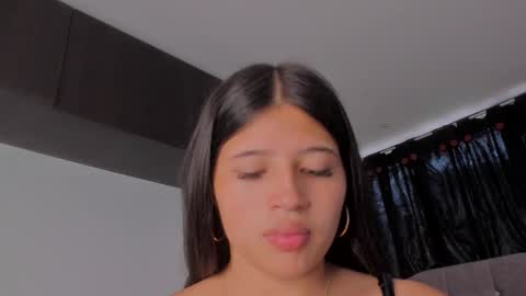 Snapshot of game_with_lesbians_ chatting on 02.04.25 game with lesbians online show from 02.04.25