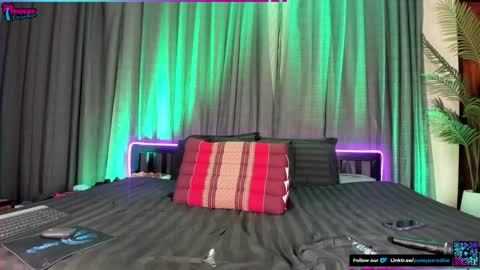 Morena Mitch online show from 10.19.25