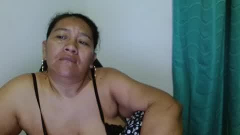 Snapshot of gatika_sexy chatting on 01.04.25 katia online show from 01.04.25