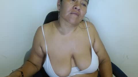 Snapshot of gatika_sexy chatting on 02.03.25 katia online show from 02.03.25