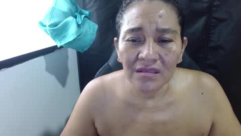 Snapshot of gatika_sexy chatting on 09.16.25 katia online show from 09.16.25