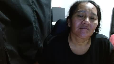 Snapshot of gatika_sexy chatting on 09.28.25 katia online show from 09.28.25
