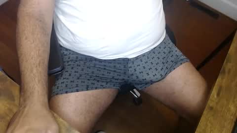 Snapshot of gato27cam chatting on 10.11.25 Marco online show from 10.11.25