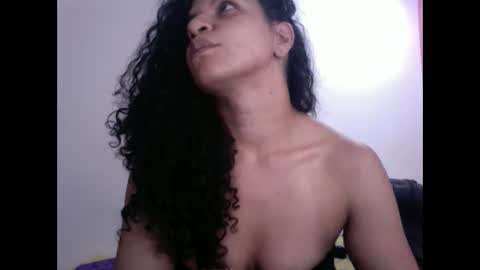 Snapshot of gatubelahotxxx chatting on 01.15.25 gatubelahotxxx online show from 01.15.25