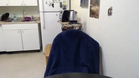 Snapshot of gdanch chatting on 12.30.24 G online show from 12.30.24