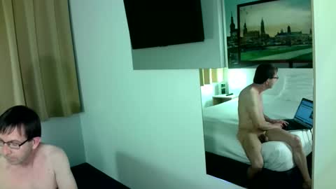 Ask me - if you want Ill probably be back online on December 20th around 200  German time online show from 11.02.25