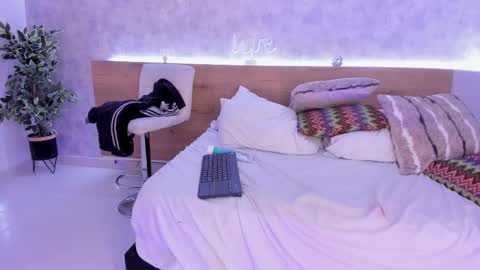 Snapshot of geminis_muentes chatting on 02.12.25 geminis muentes online show from 02.12.25