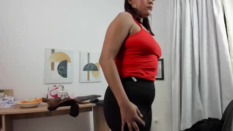 Snapshot of genesis_torres chatting on 03.06.25 Genesis online show from 03.06.25