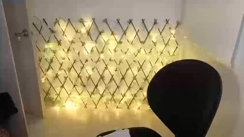 Snapshot of genet_ chatting on 09.23.25 genet_ online show from 09.23.25