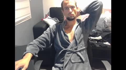 Snapshot of genie_lamps chatting on 12.01.24 Edouard online show from 12.01.24