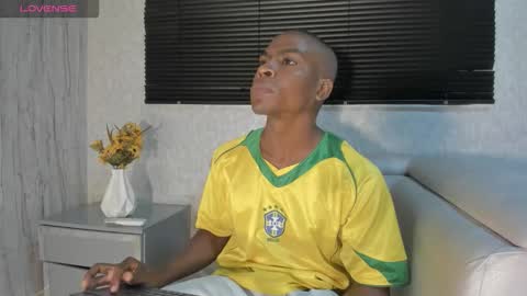 G E O R G E online show from 10.01.25