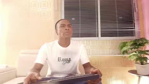 G E O R G E online show from 11.02.25