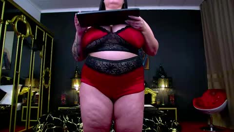 Snapshot of georgialerox chatting on 10.19.25 GeorgiaLerox online show from 10.19.25