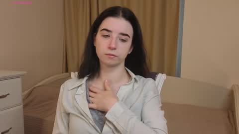 Snapshot of georginatrue chatting on 10.16.25 My name is Kelly online show from 10.16.25
