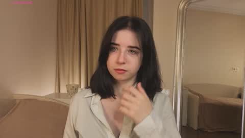 Snapshot of georginatrue chatting on 10.19.25 My name is Kelly online show from 10.19.25