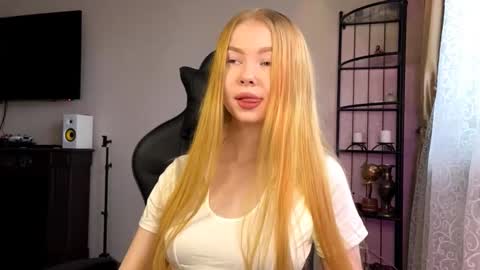 Amelia online show from 11.21.25