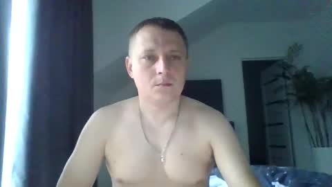 Snapshot of gerrylaylol chatting on 10.04.25 gerrylaylol online show from 10.04.25