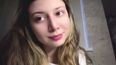 Snapshot of gertudewinfough chatting on 12.02.25 Diana online show from 12.02.25