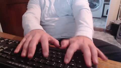 Snapshot of gethoggy chatting on 10.25.25 gethoggy online show from 10.25.25