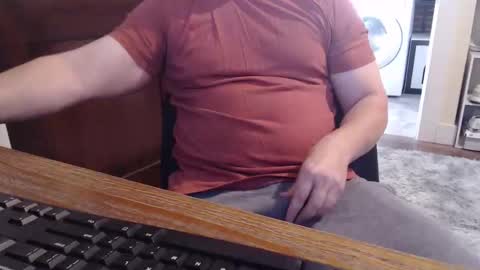 Snapshot of gethoggy chatting on 11.08.25 gethoggy online show from 11.08.25