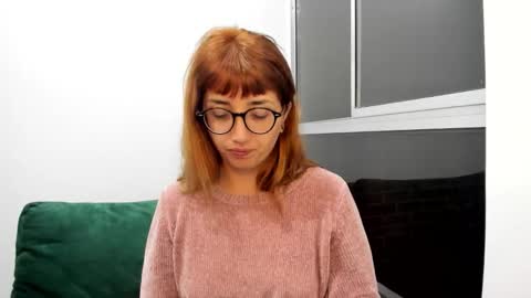 Snapshot of ghostcrimson chatting on 10.12.25 andy online show from 10.12.25