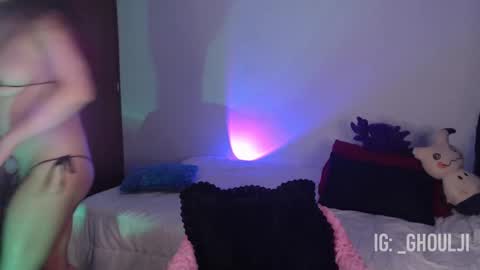 Annie   Im going to be offline from 29nov to 3dec online show from 02.23.25