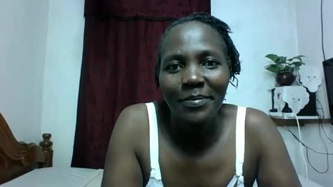 Snapshot of gift2030 chatting on 10.02.25 gift2030 online show from 10.02.25