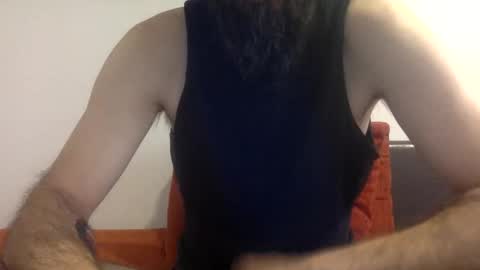 Snapshot of giggy81 chatting on 10.26.25 iggy online show from 10.26.25