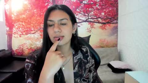 Snapshot of gigi_gilt_ chatting on 02.16.25 Gigi 3 online show from 02.16.25