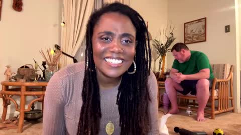 Snapshot of gigimcfee chatting on 03.02.25 G Money online show from 03.02.25