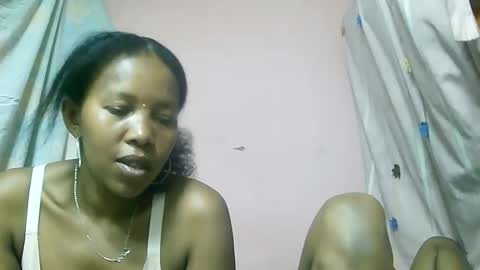 Snapshot of ginette9794 chatting on 10.16.25 Ginette9794 online show from 10.16.25