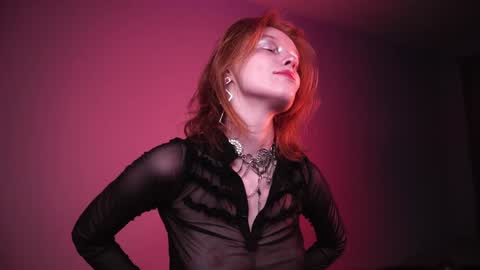        im expecting 350 thumbs up on my altar   online show from 12.27.24