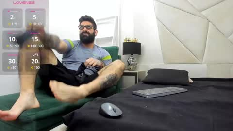 Snapshot of gio_lorenz chatting on 10.07.25 gio_lorenz online show from 10.07.25