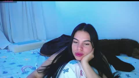 Snapshot of giorivera199 chatting on 03.05.25 GIO RIVERA online show from 03.05.25