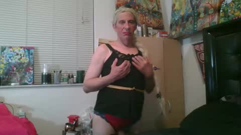 giovanna132008 online show from 10.17.25