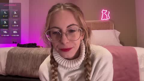 Snapshot of girl_i_am chatting on 12.24.24 Nikki online show from 12.24.24
