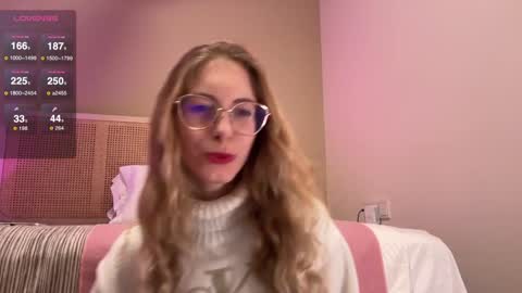 Snapshot of girl_i_am chatting on 12.25.24 Nikki online show from 12.25.24