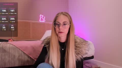 Snapshot of girl_i_am chatting on 02.27.25 Nikki online show from 02.27.25