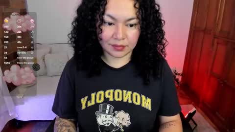 girl_inline online show from 02.26.25