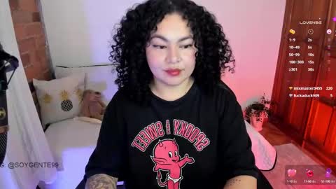 girl_inline online show from 03.03.25