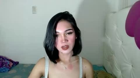 Snapshot of girlthatyouwantxx chatting on 09.10.25 Divine online show from 09.10.25
