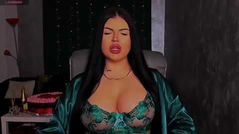 Giulia online show from 03.07.25