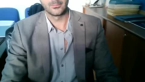 giuseppevai1 online show from 10.13.25