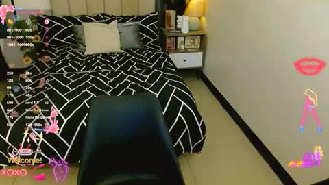 Snapshot of glorious_kim chatting on 09.13.25 Kim - DONT FORGET TO FOLLOW AND GIME THUMBS UP online show from 09.13.25