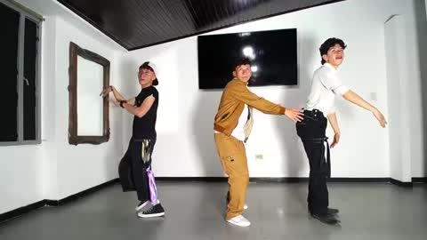 THOMAS AND DAMIAND online show from 09.17.25